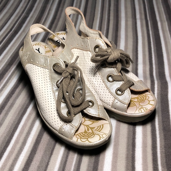 Fly London Shoes - FLY LONDON peep toe YUTA  GUC Sz. 39